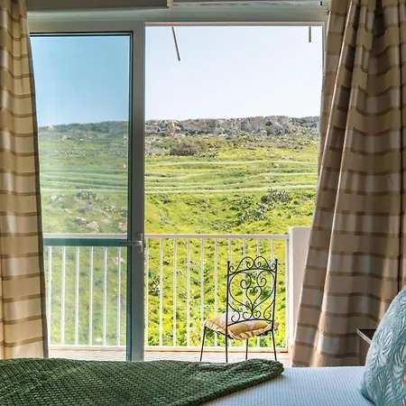 Peaceful Valley Views, A Short Walk From The Coast Marsalforn